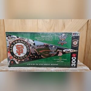 NIP | MLB San Francisco Giants Pennant Shaped Jigsaw Puzzle | 300 Pieces